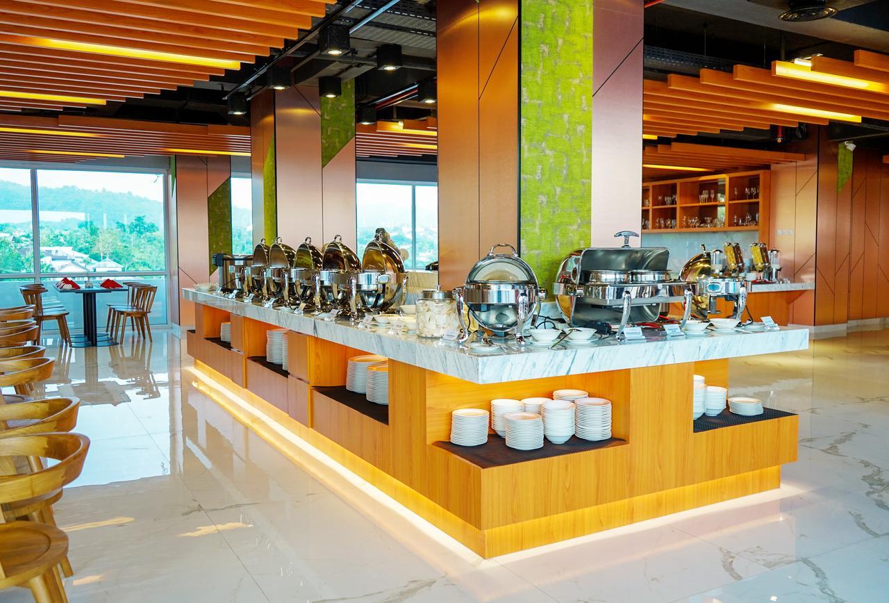 Hotel Santika Premiere 安汶 外观 照片